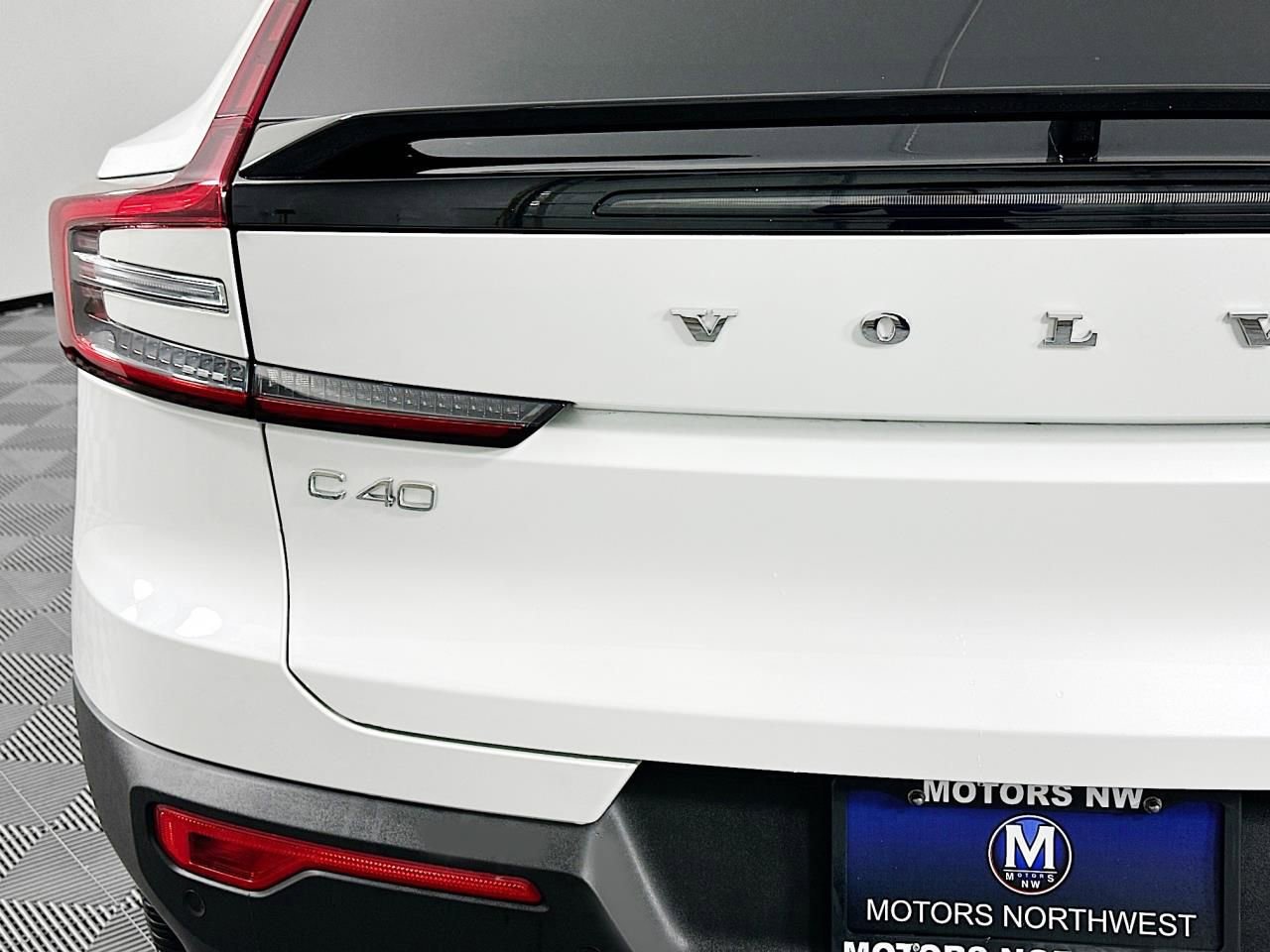 Used 2023 Volvo C40 P8 Recharge Ultimate image 20