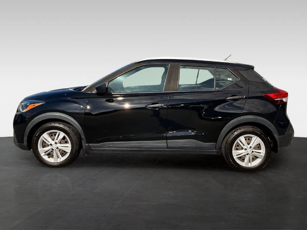 Used 2018 Nissan Kicks S FWD image 3