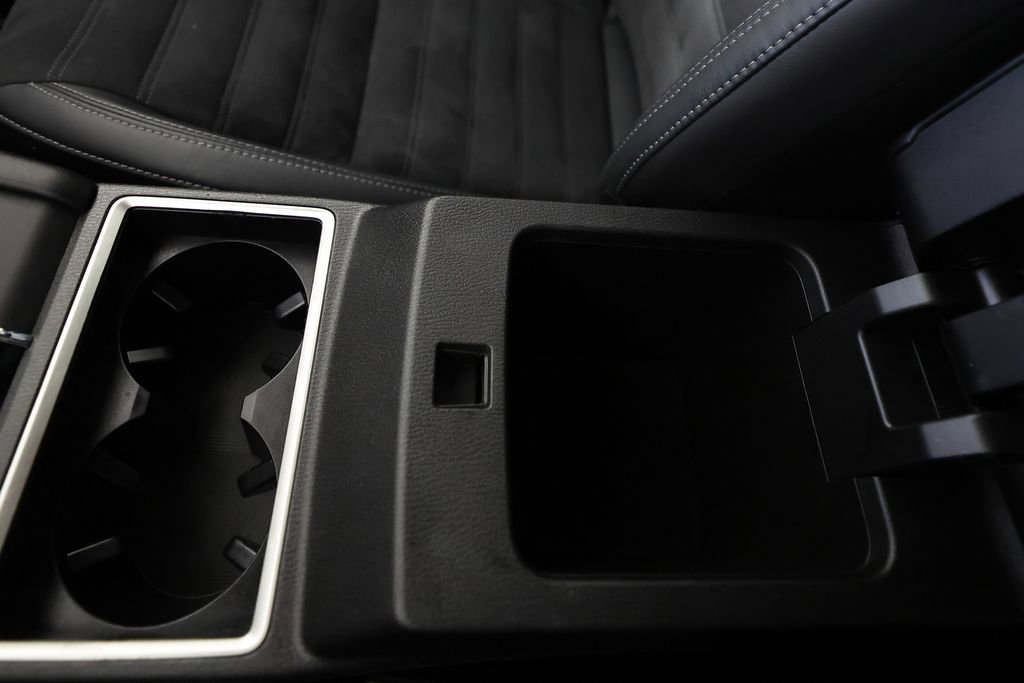 Used 2022 Mitsubishi Outlander SE image 38