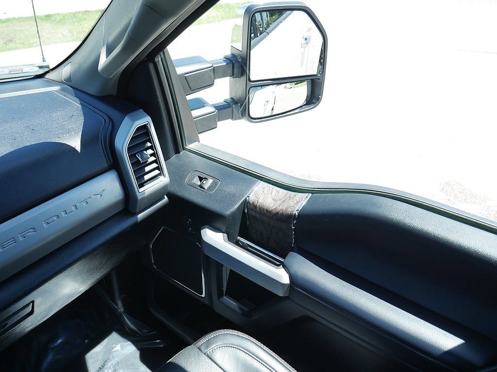 Used 2018 Ford F350 Lariat w/ Chrome Package AWD/4WD image 25