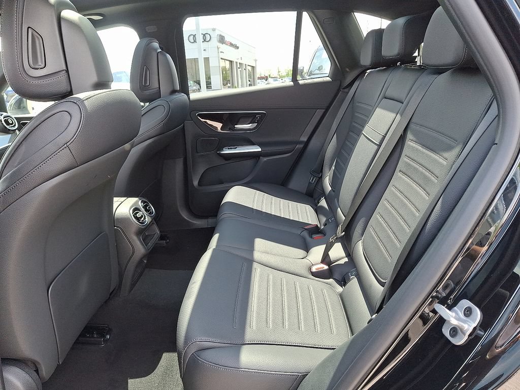 New 2025 Mercedes-Benz GLC 300 4MATIC image 12