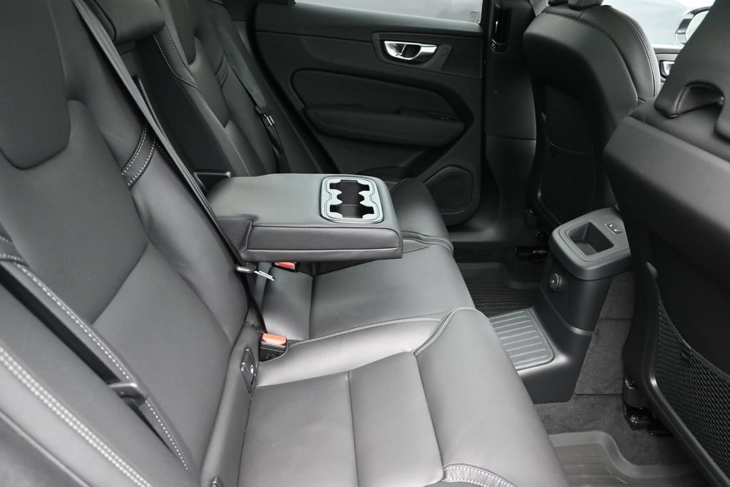 New 2026 Volvo XC60 T8 Ultra w/ Climate Package AWD/4WD image 17