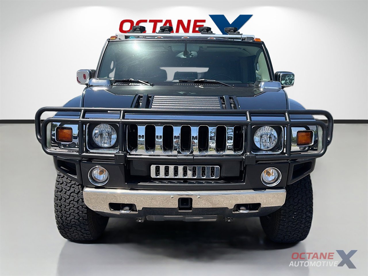 Used 2003 HUMMER H2 w/ Preferred Equipment Group image 2