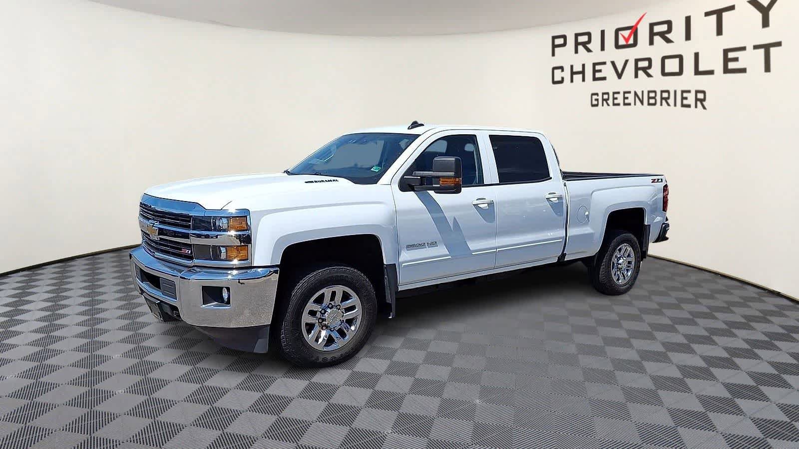 Used 2016 Chevrolet Silverado 2500 LT w/ LT Convenience Package image 4