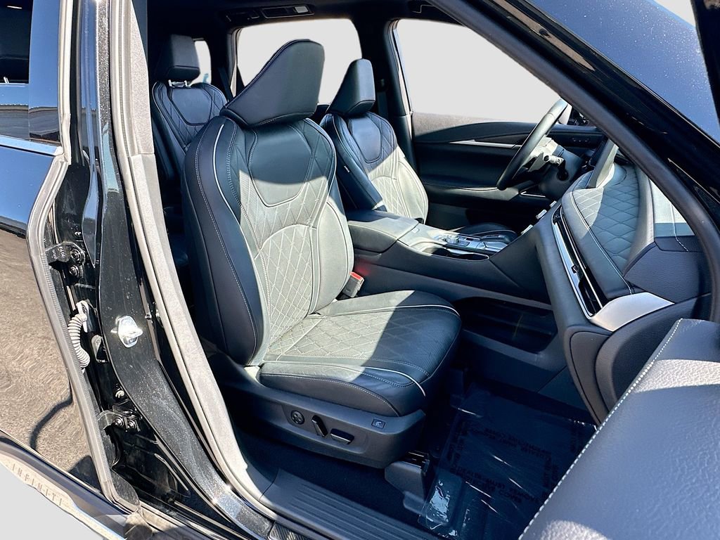 Used 2024 INFINITI QX60 Autograph w/ Cargo Package image 31