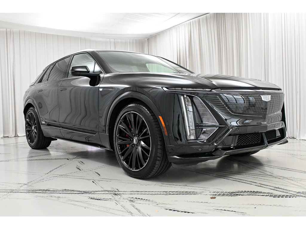 New 2026 Cadillac Lyriq V AWD/4WD image 2