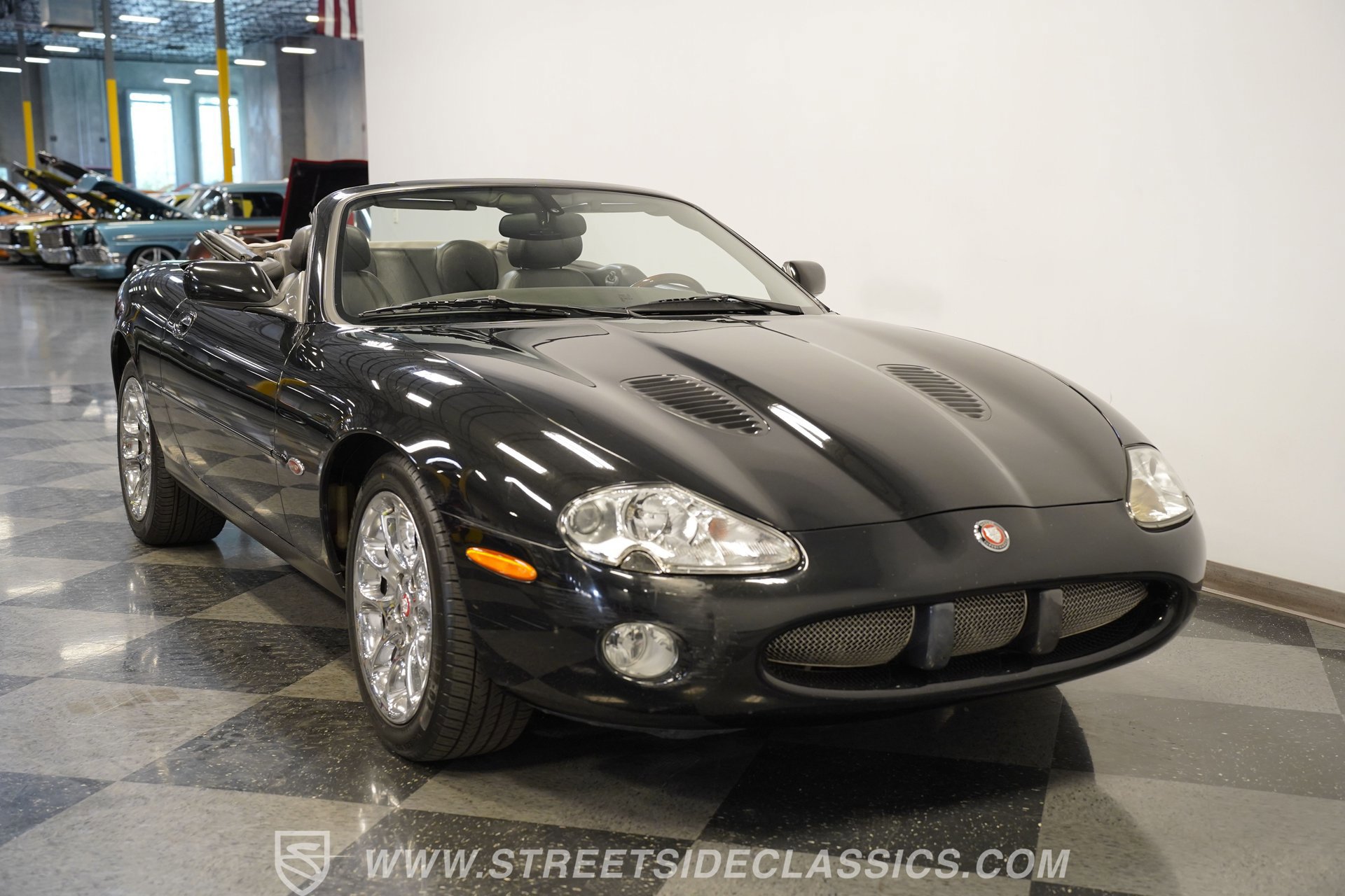 Used 2002 Jaguar XK8 Convertible image 16