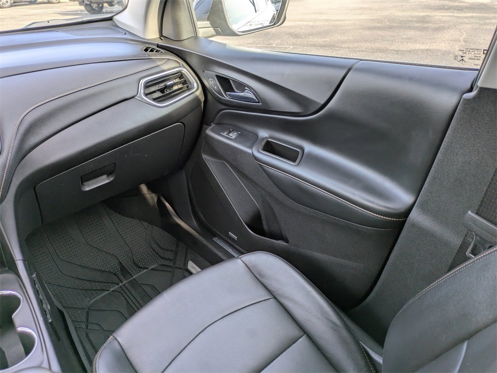 Used 2018 Chevrolet Equinox Premier image 17