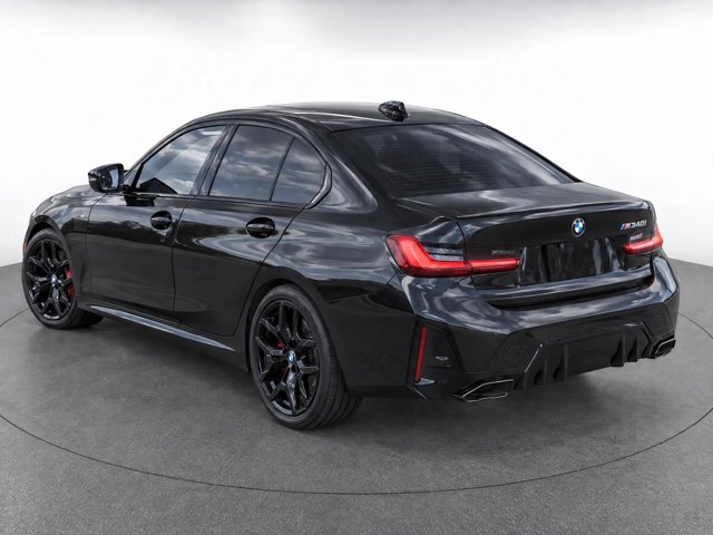 Used 2025 BMW M340i w/ Premium Package RWD image 4