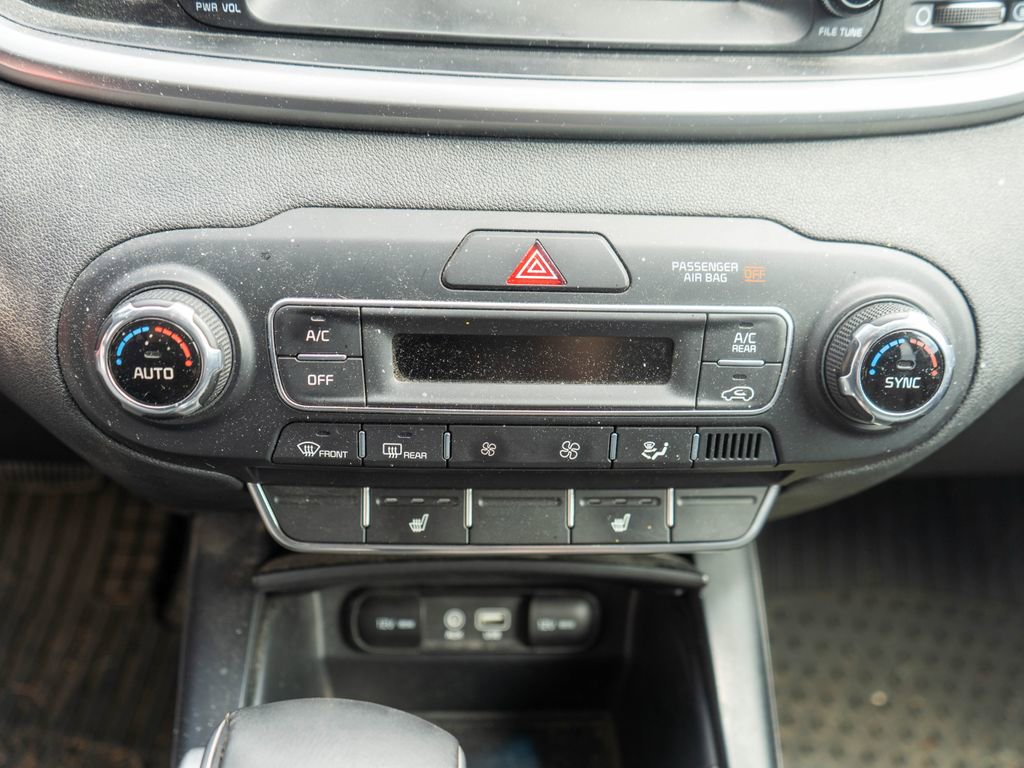 Used 2019 Kia Sorento S AWD/4WD image 21
