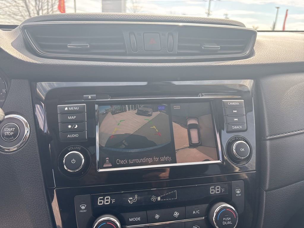 Used 2019 Nissan Rogue SV w/ Sun & Sound Touring Package image 14