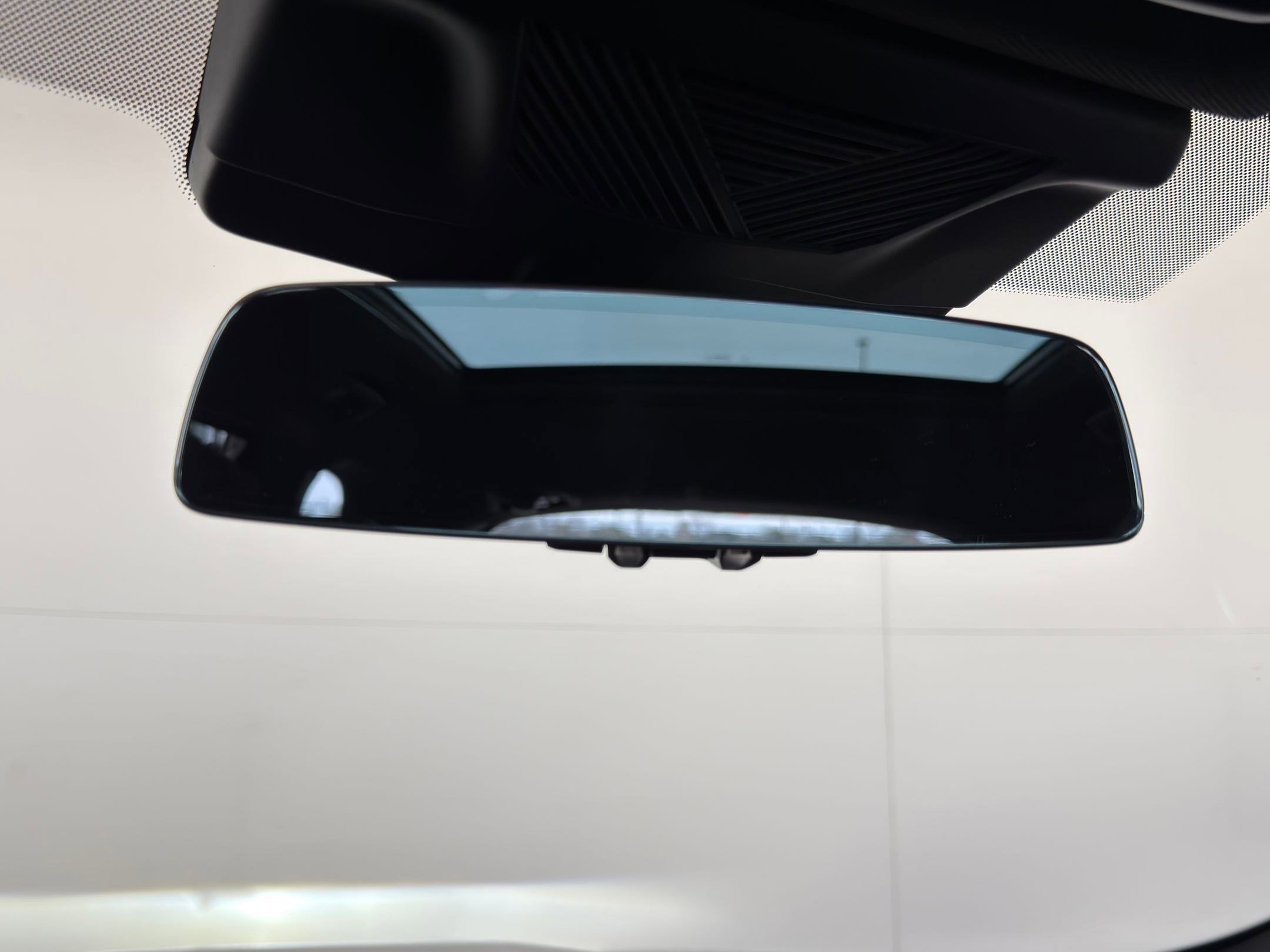 Used 2026 BMW X1 xDrive28i w/ Technology Package image 16