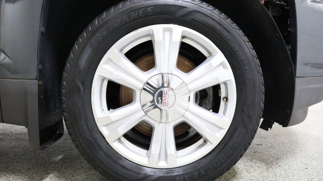 Used 2017 GMC Terrain SLE image 20