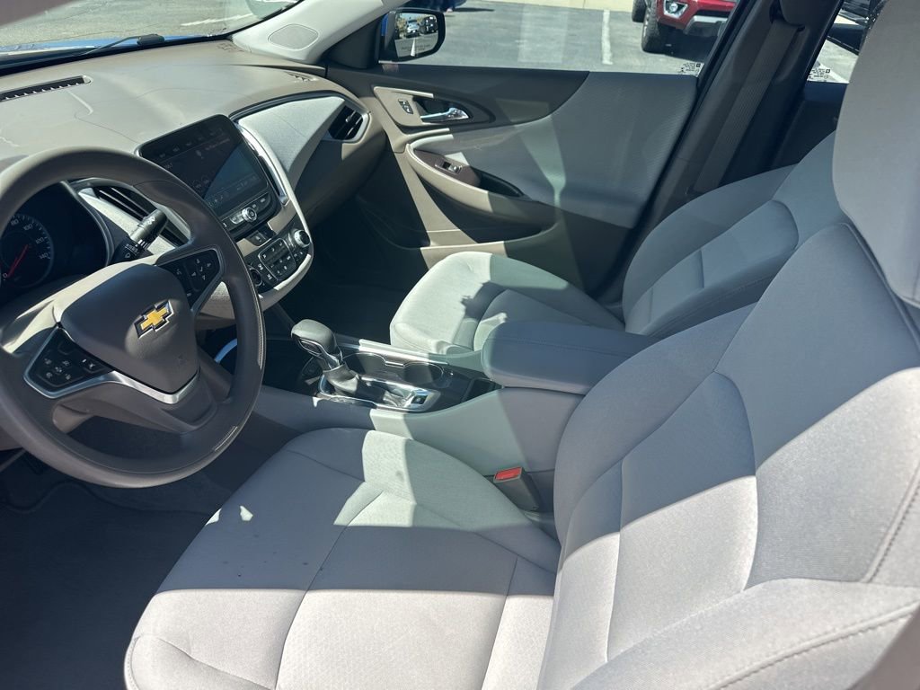 Used 2023 Chevrolet Malibu LT w/ Driver Confidence Package FWD image 13