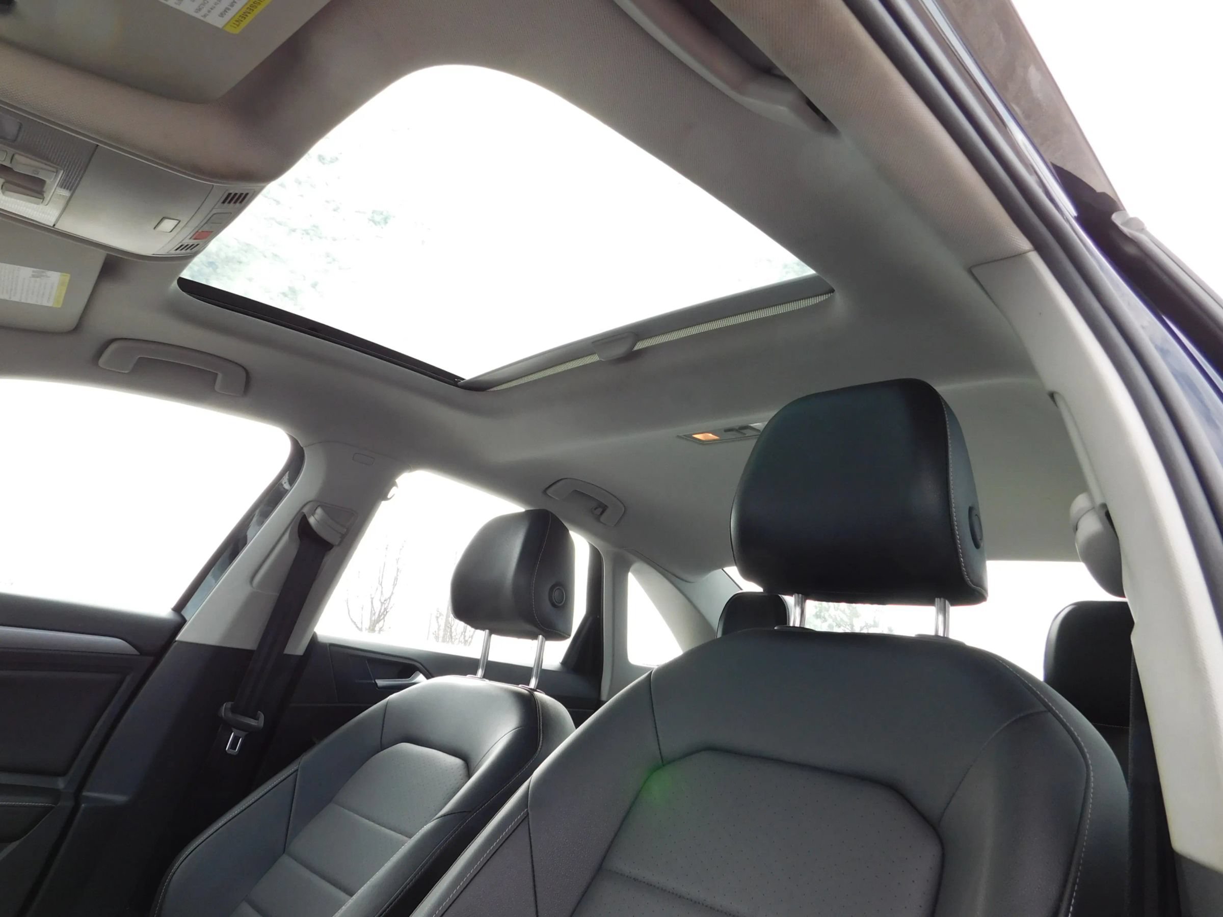 Used 2024 Volkswagen Jetta SE FWD image 16