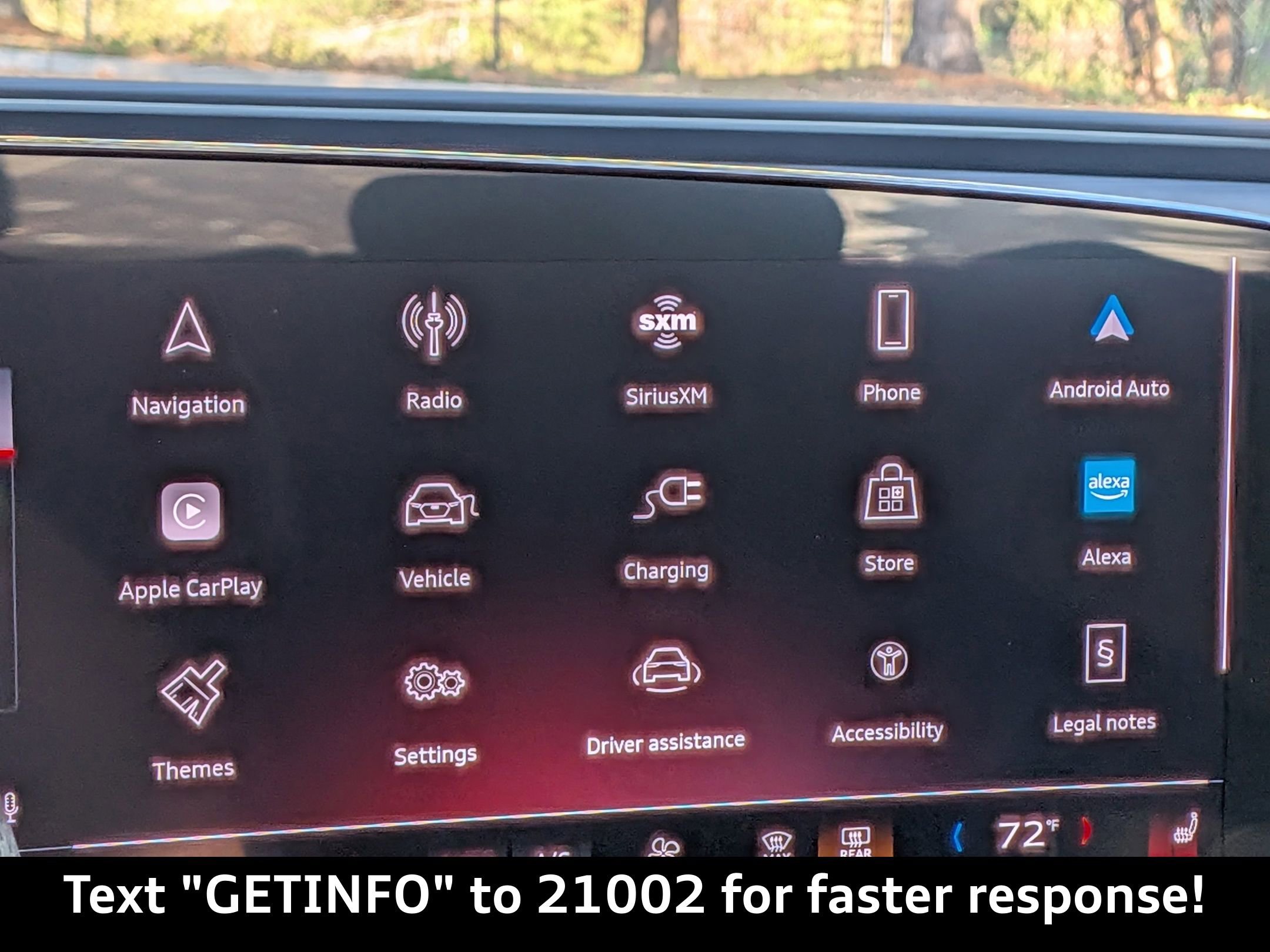 Used 2025 Audi SQ6 e-tron Prestige w/ 21" Black Optic Wheel Package image 27