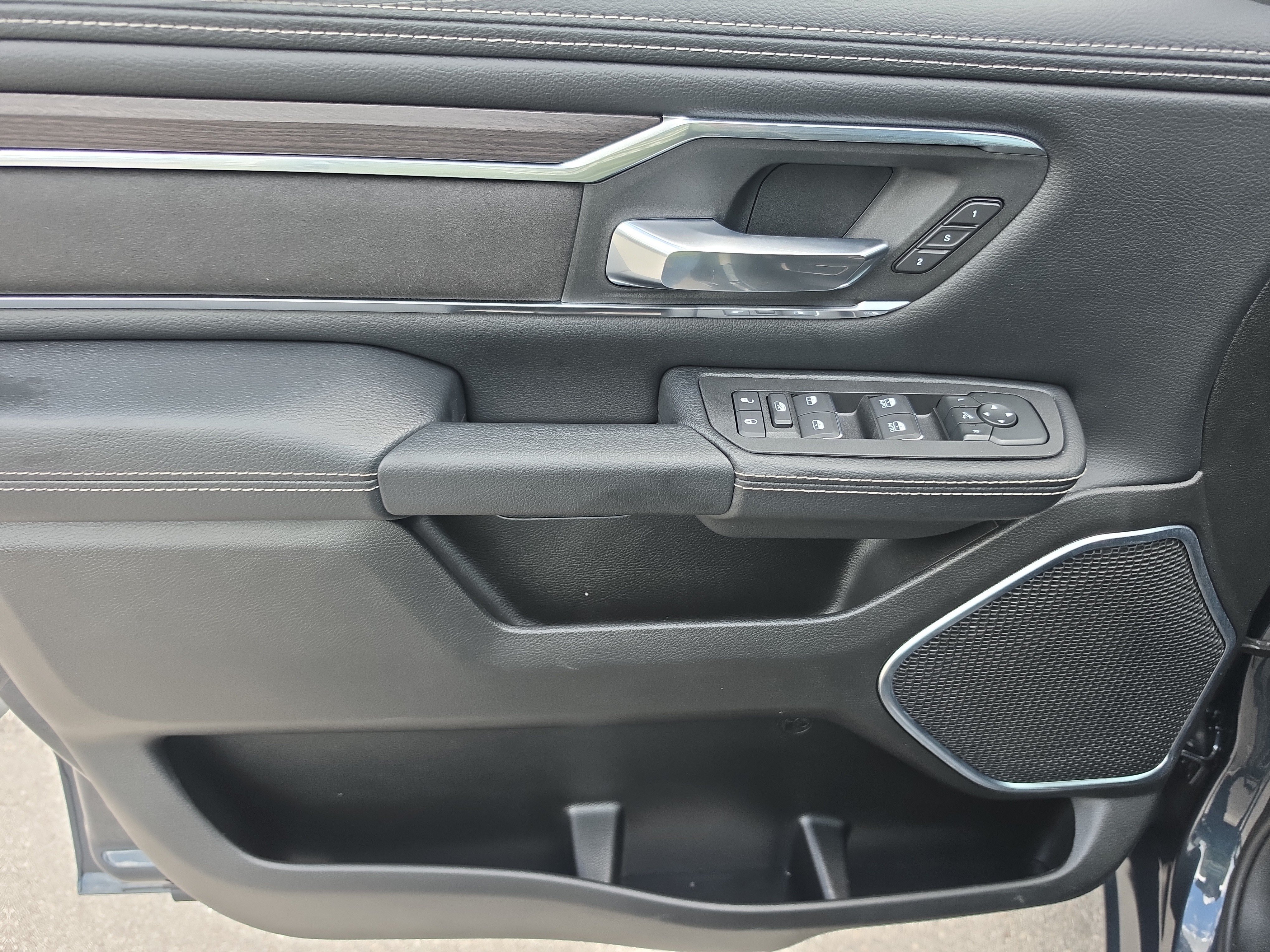 Used 2026 RAM 1500 Laramie w/ Night Edition AWD/4WD image 20