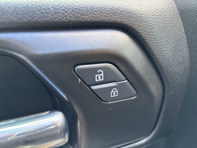Used 2024 Chevrolet Silverado 1500 Custom image 14