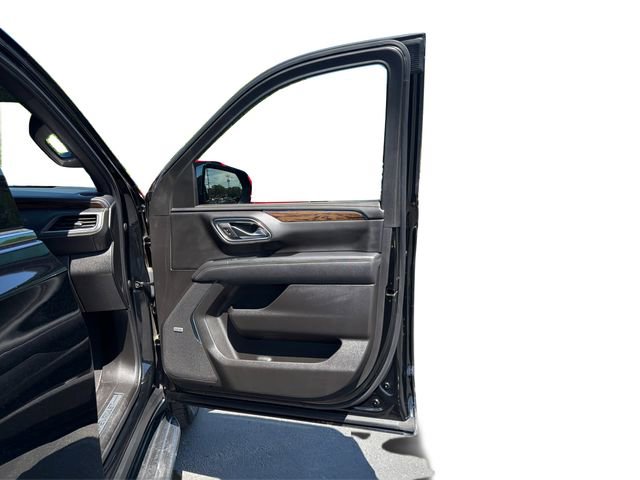 Used 2021 Chevrolet Suburban Premier w/ Premium Package RWD image 24