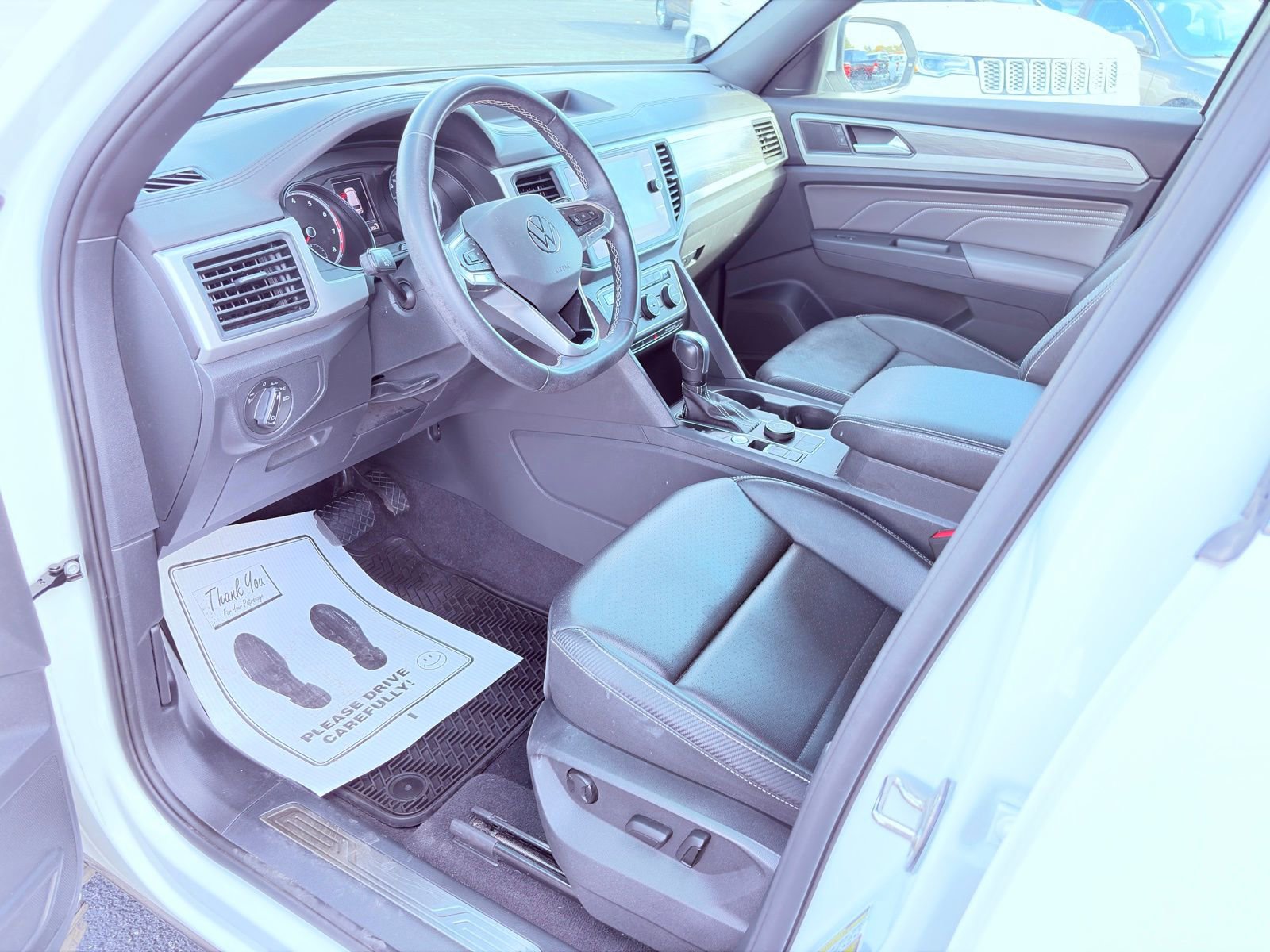 Used 2021 Volkswagen Atlas Cross Sport SE image 12