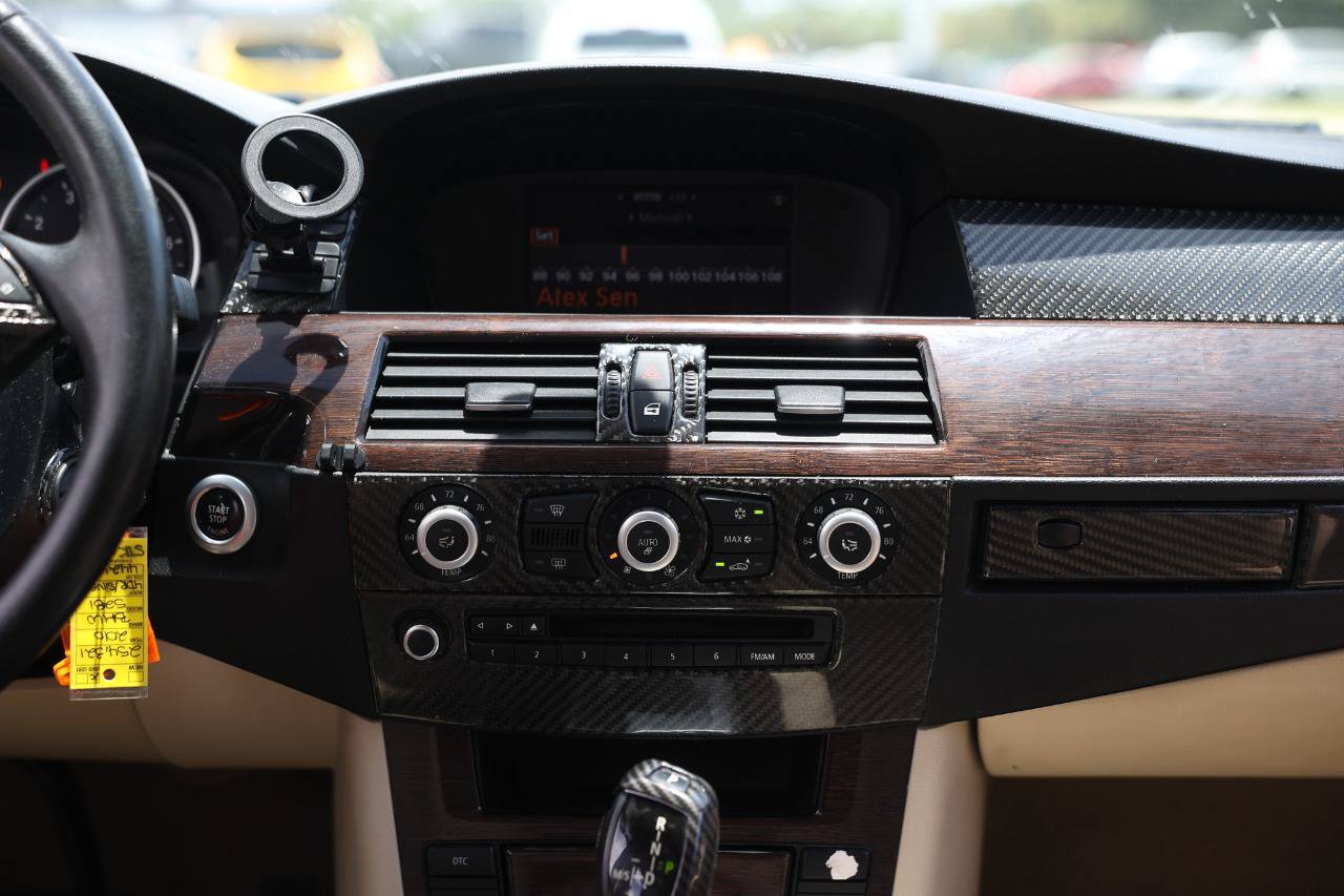 Used 2010 BMW 528i Sedan RWD image 35