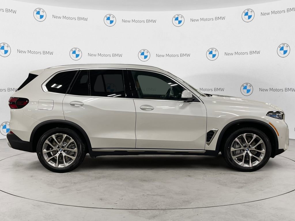 New 2026 BMW X5 xDrive50e AWD/4WD image 6