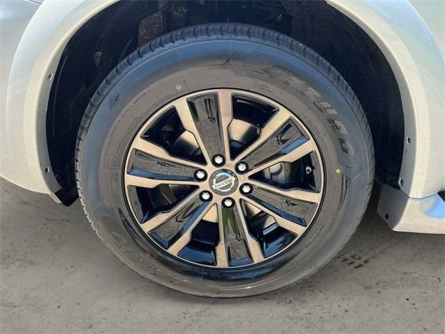 Used 2020 Nissan Armada Platinum w/ Captain's Chairs Package image 24