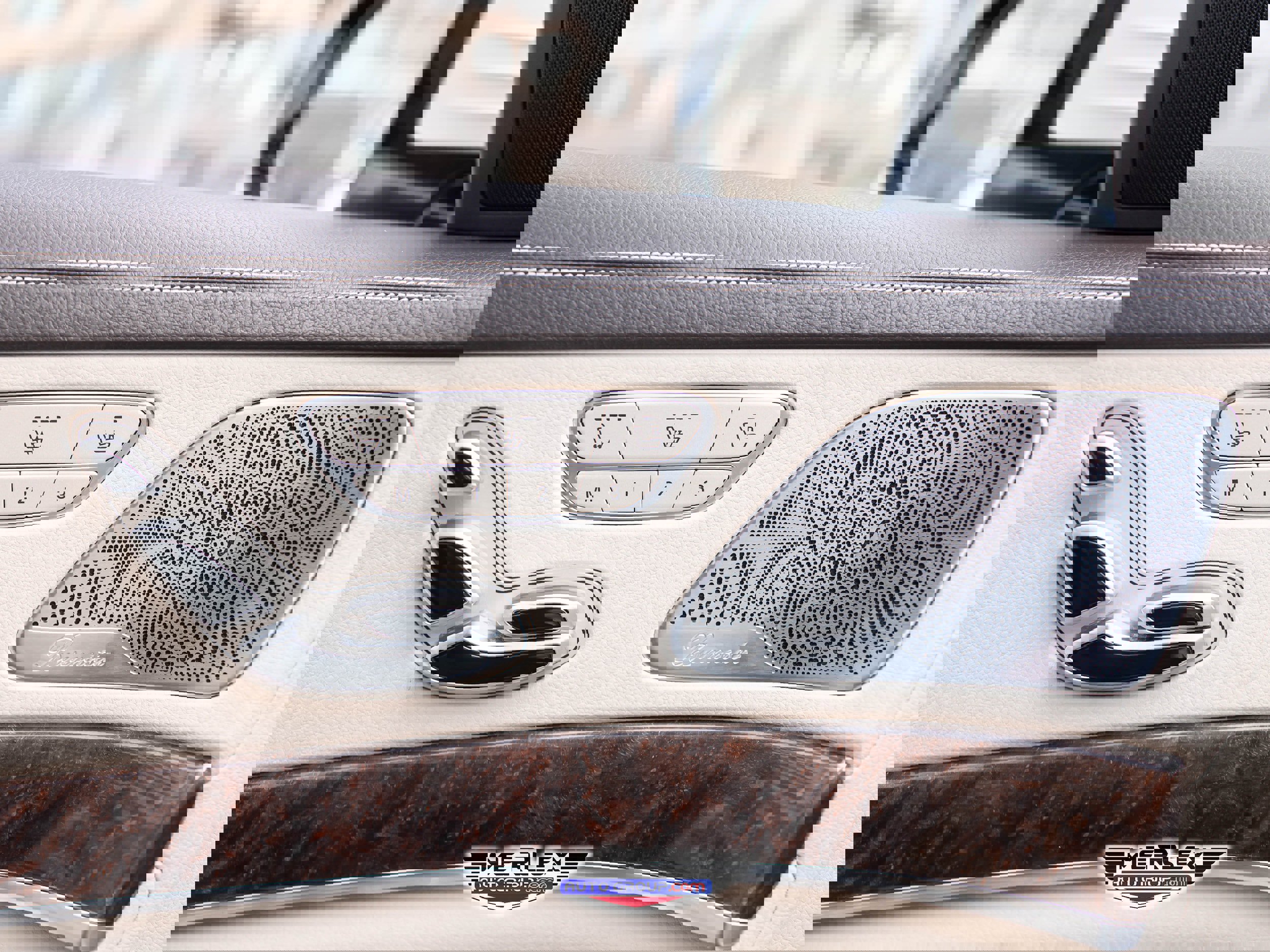 Used 2019 Mercedes-Benz S 560 4MATIC Sedan image 40