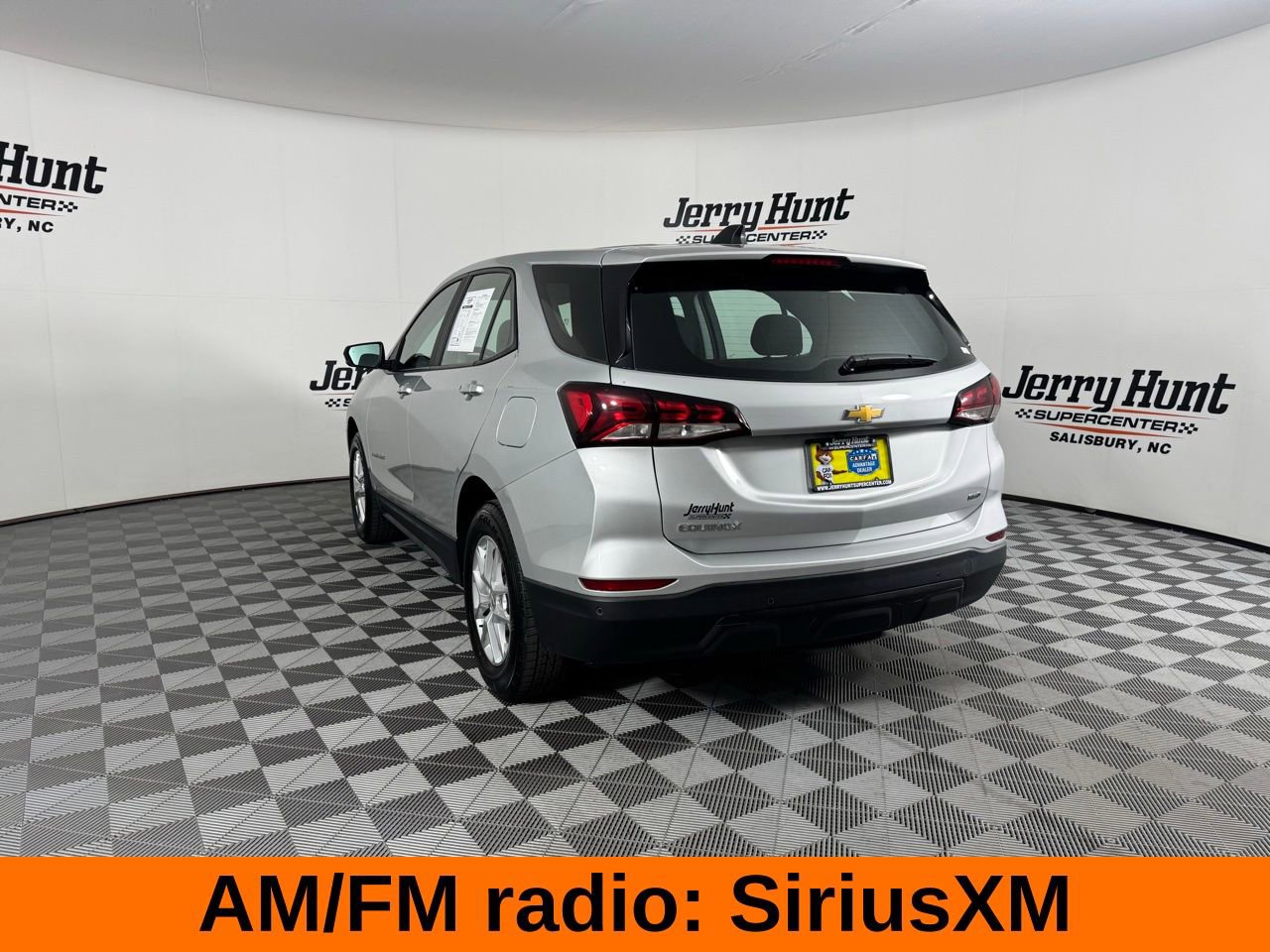 Used 2022 Chevrolet Equinox LS image 9