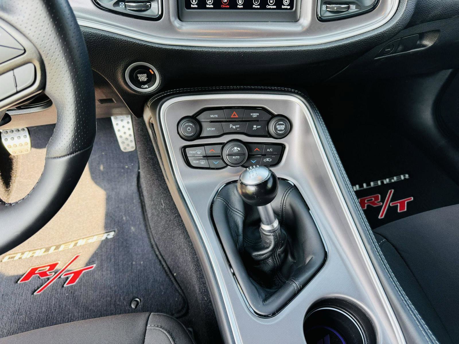 Used 2022 Dodge Challenger R/T w/ Blacktop Package image 21