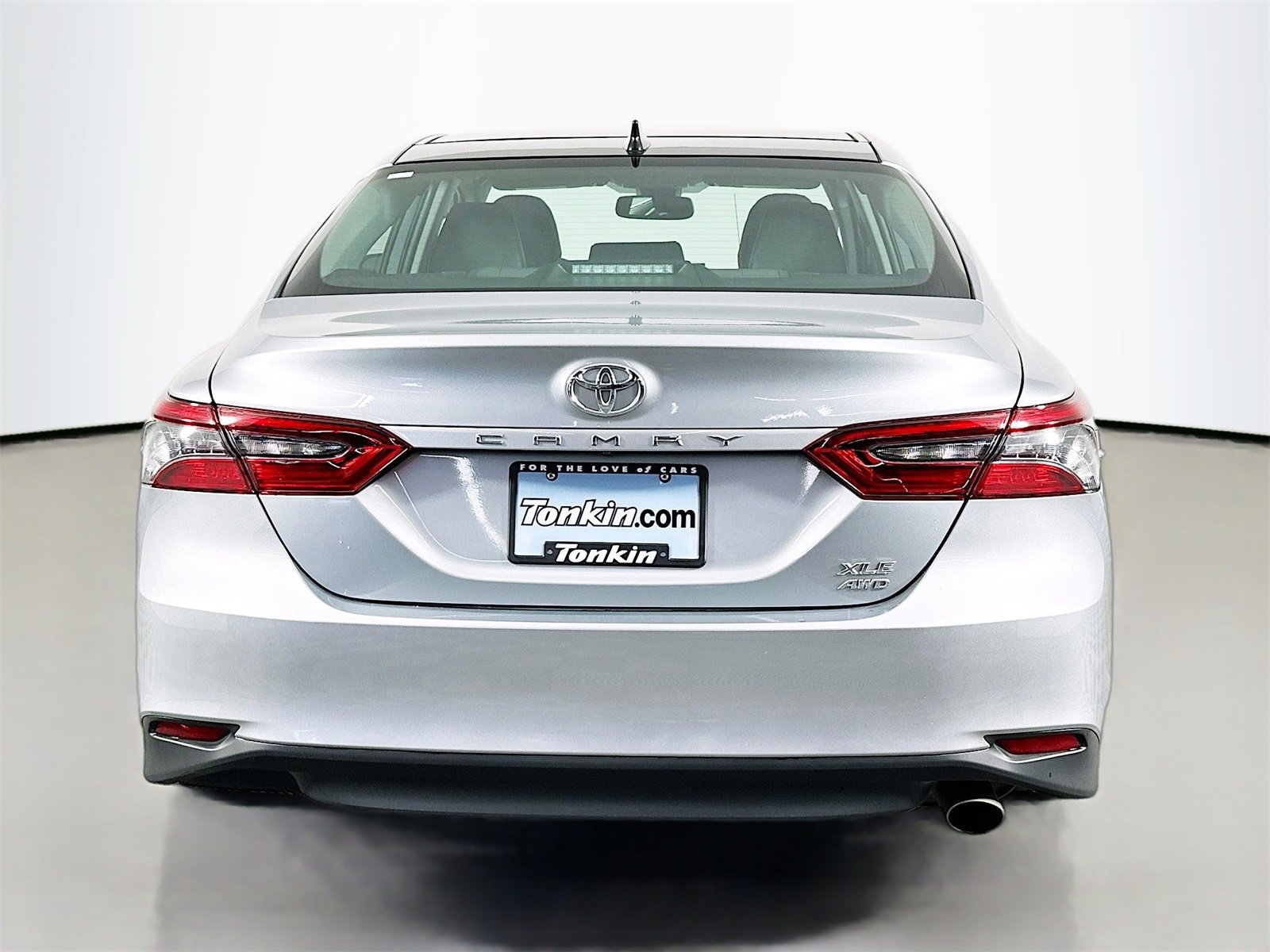 Used 2023 Toyota Camry XLE image 6