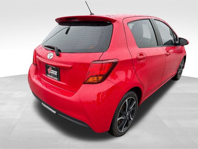 Used 2015 Toyota Yaris SE FWD image 7