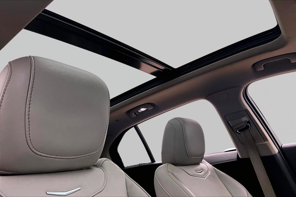 Used 2023 Cadillac XT4 Premium Luxury w/ Enhanced Visibility Package FWD image 17
