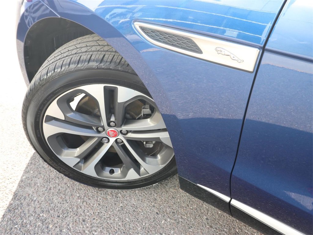 Used 2021 Jaguar F-PACE S image 3