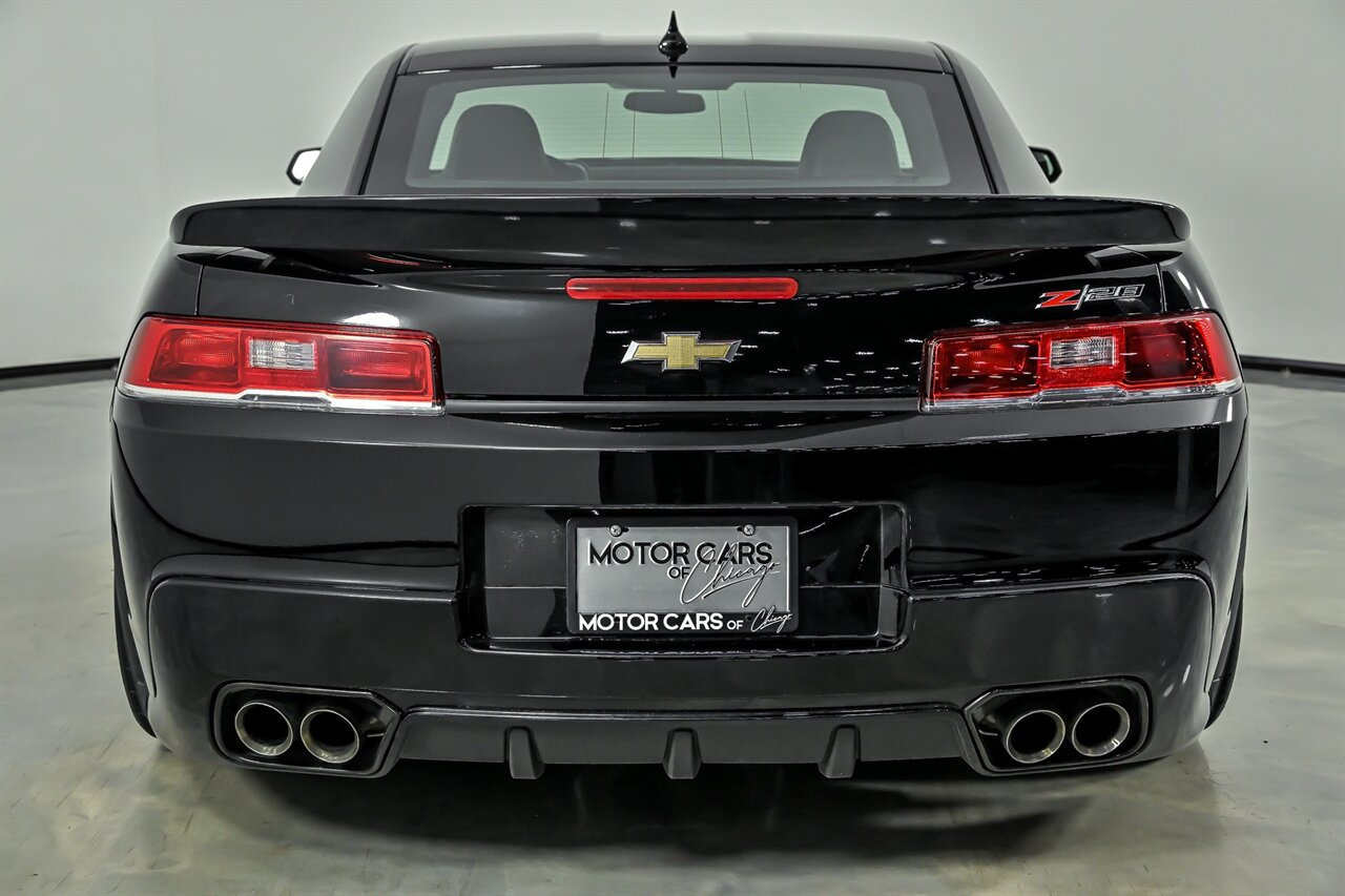 Used 2015 Chevrolet Camaro Z/28 RWD image 8