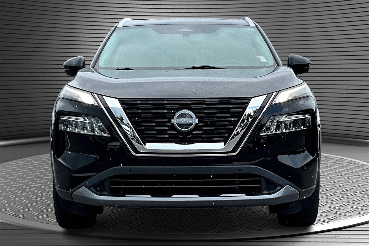 Used 2023 Nissan Rogue SL w/ SL Premium Package image 2
