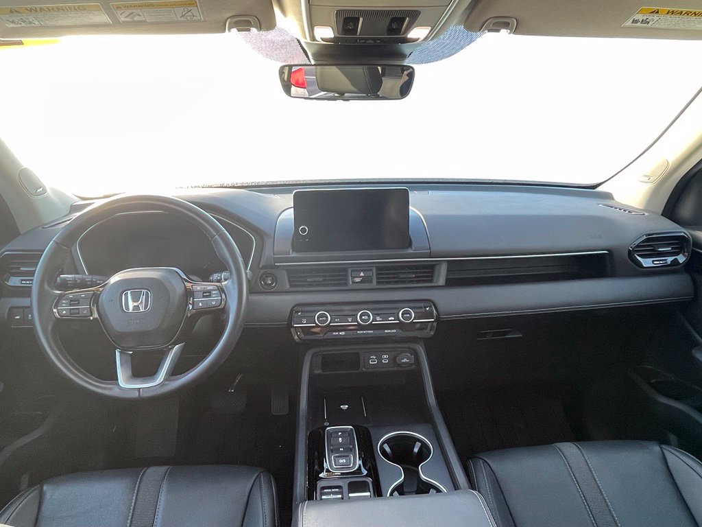 Used 2023 Honda Pilot Touring image 5