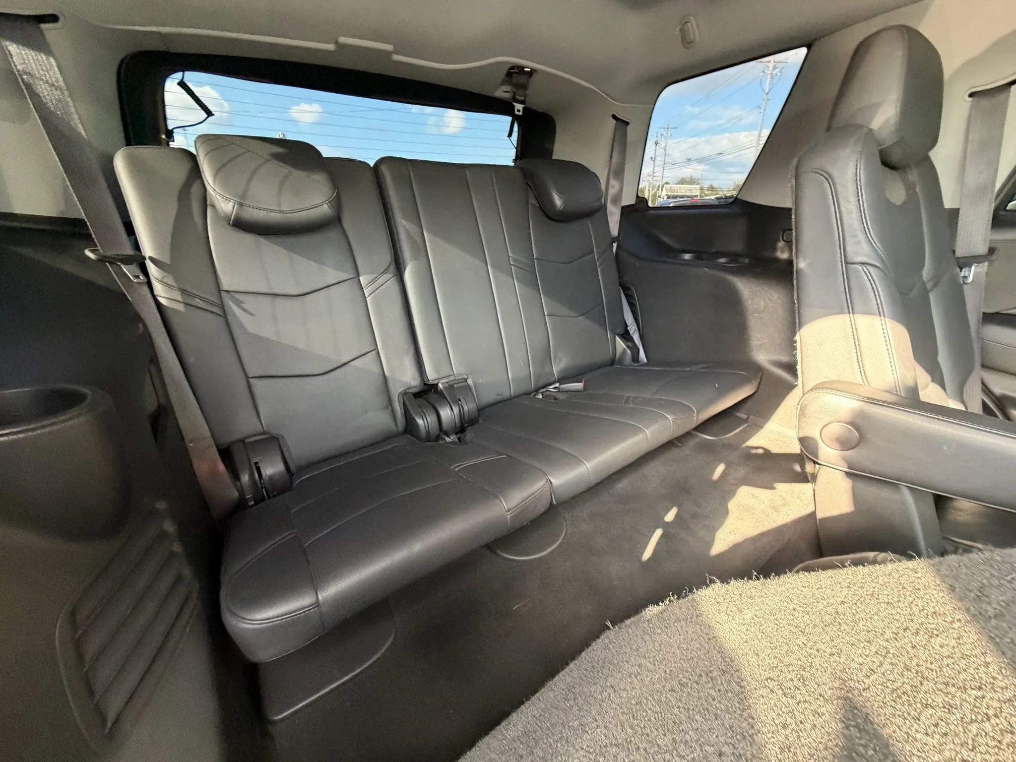 Used 2017 Cadillac Escalade Premium Luxury AWD/4WD image 15