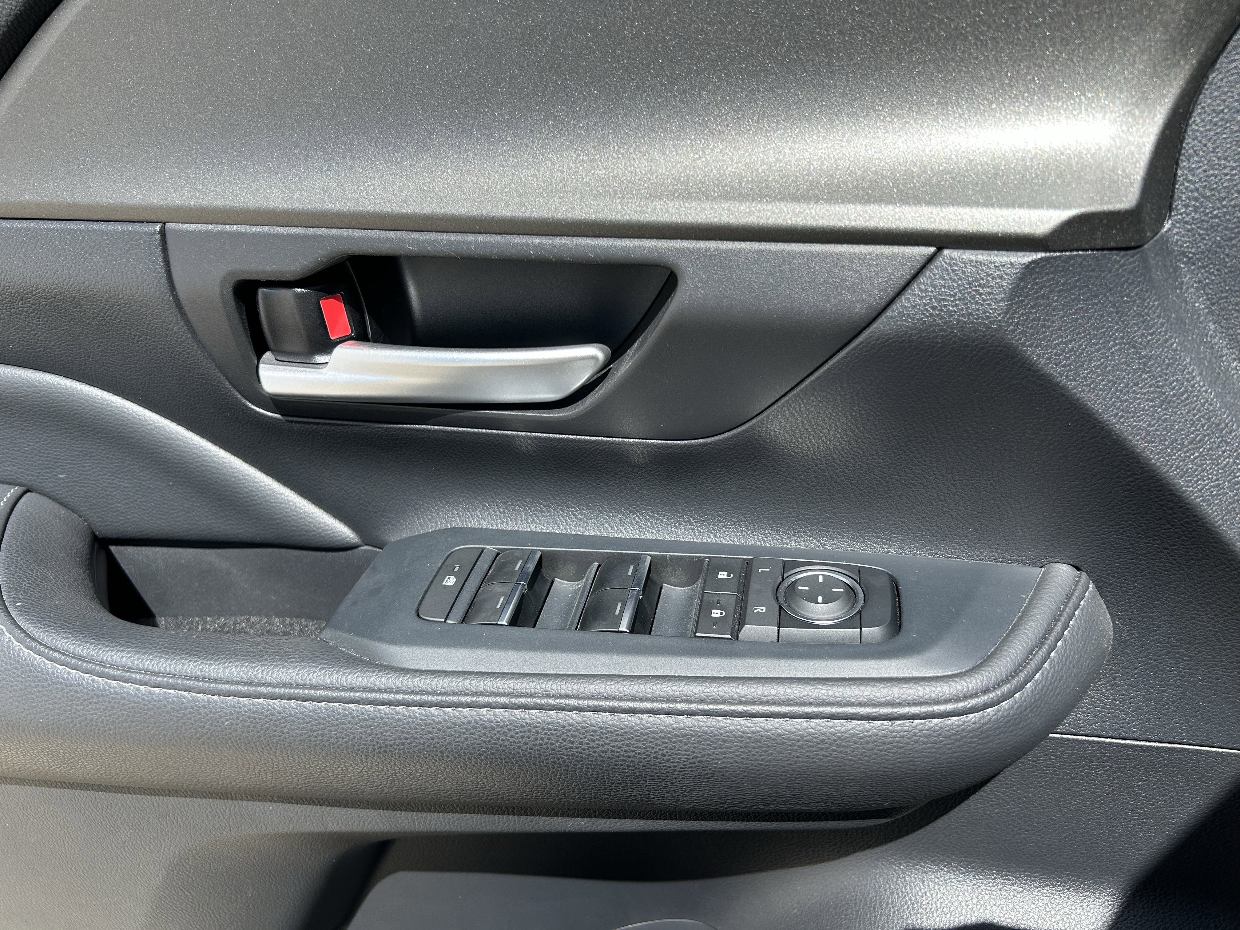 Used 2024 Toyota Grand Highlander AWD image 16