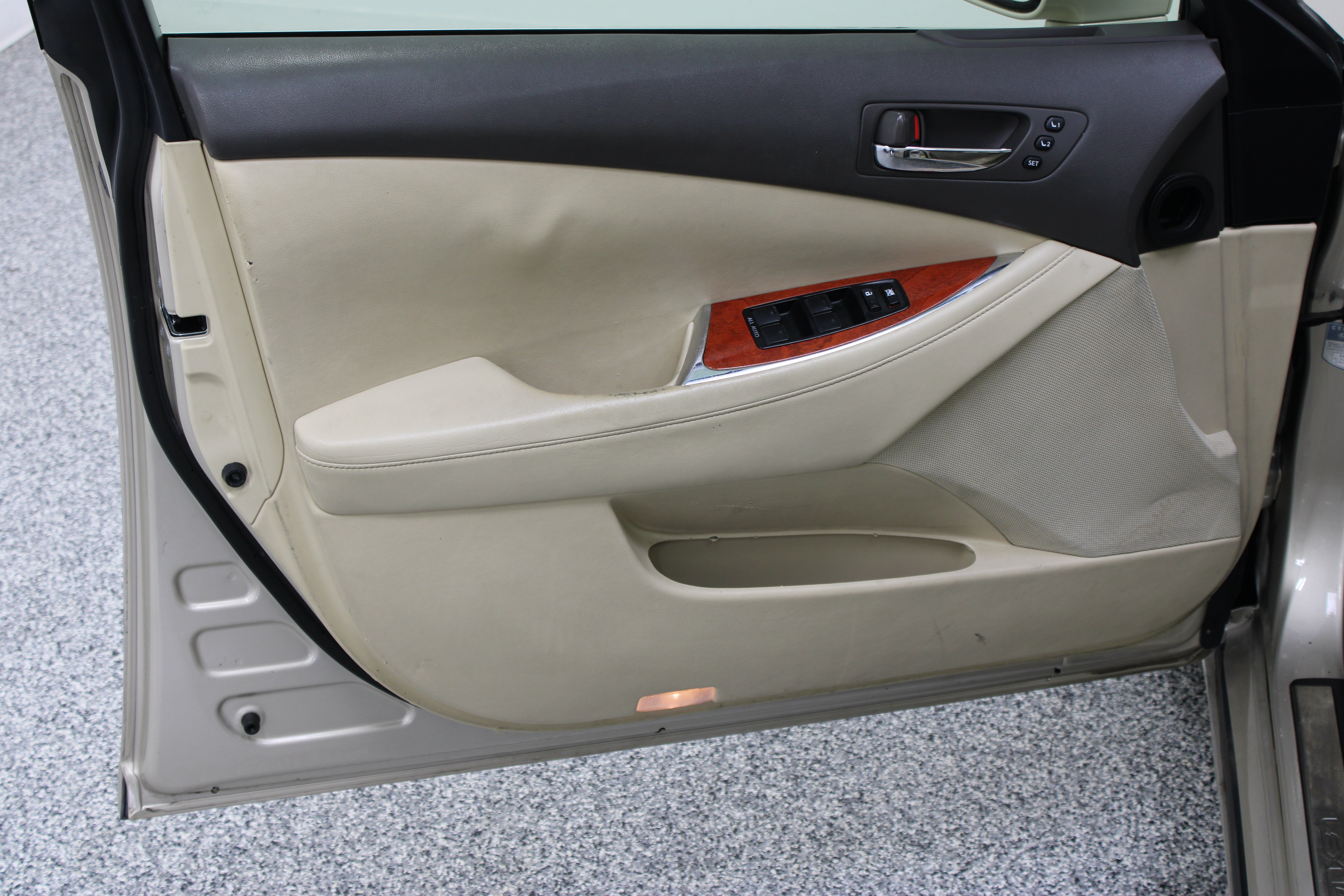 Used 2012 Lexus ES 350 FWD image 12