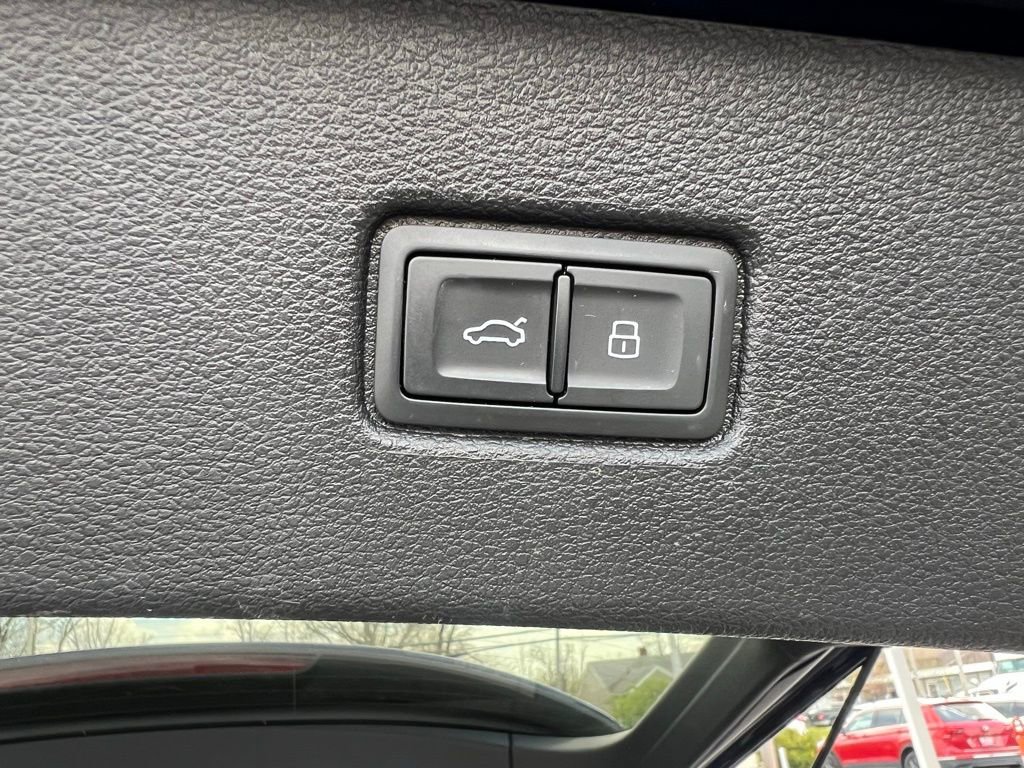 Used 2021 Audi Q7 2.0T Premium Plus image 35