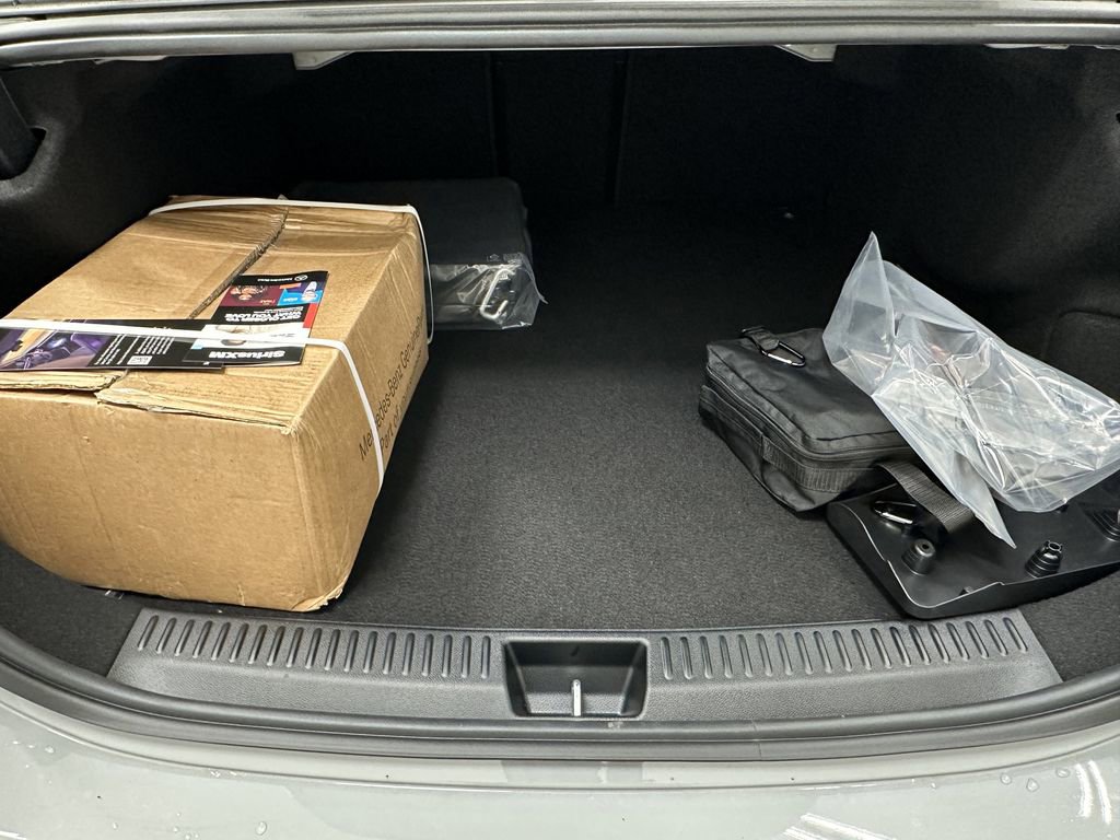 New 2026 Mercedes-Benz E 53 AMG e 4MATIC Sedan image 22