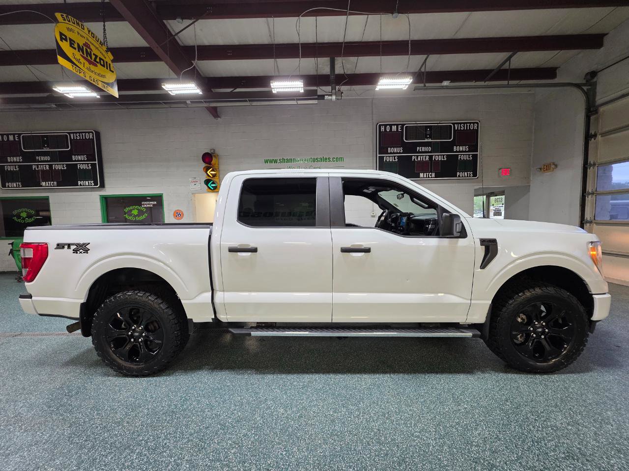 Used 2022 Ford F150 XL w/ STX Black Appearance Package AWD/4WD image 5