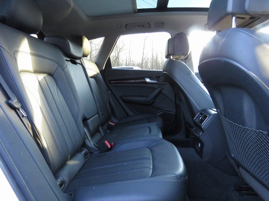 Used 2018 Audi Q5 2.0T Premium Plus w/ Premium Plus Package image 14