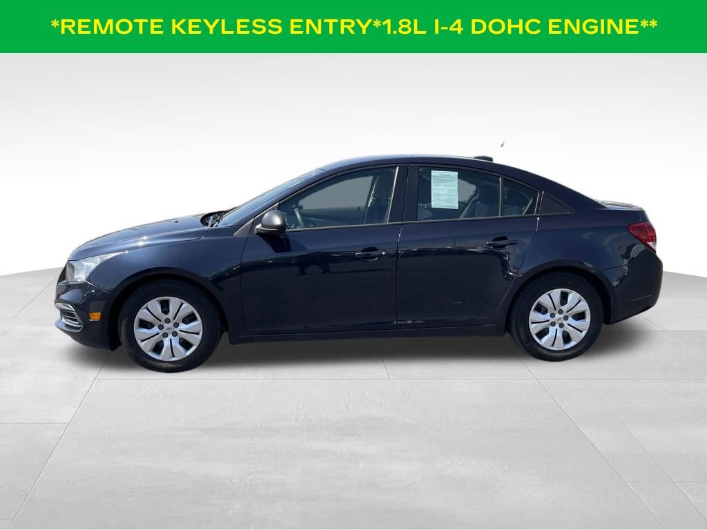 Used 2015 Chevrolet Cruze LS FWD image 2