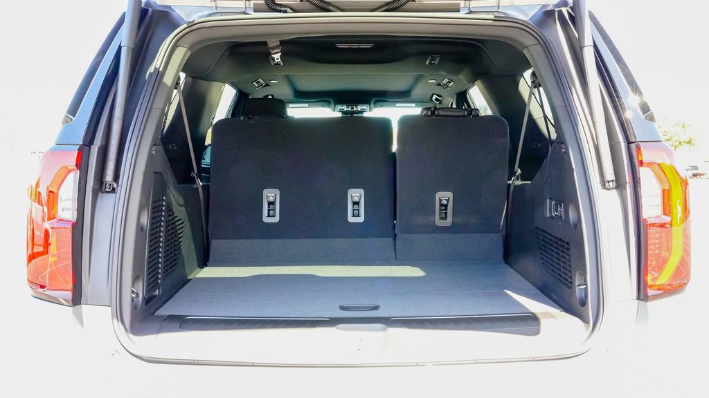 New 2026 GMC Yukon XL Elevation image 9