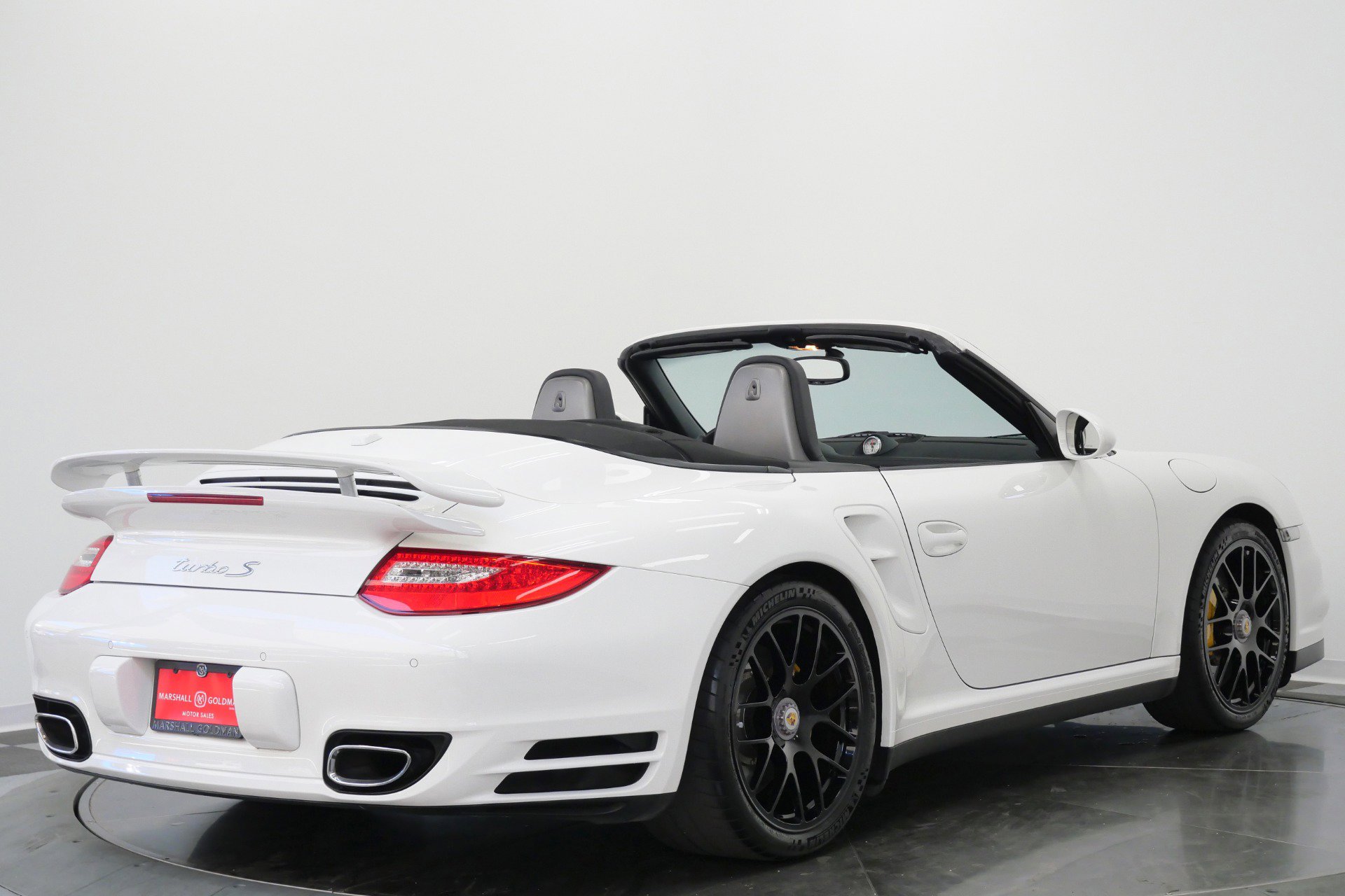 Used 2012 Porsche 911 Turbo S AWD/4WD image 9