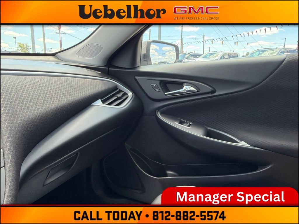 Used 2024 Chevrolet Malibu LT FWD image 30