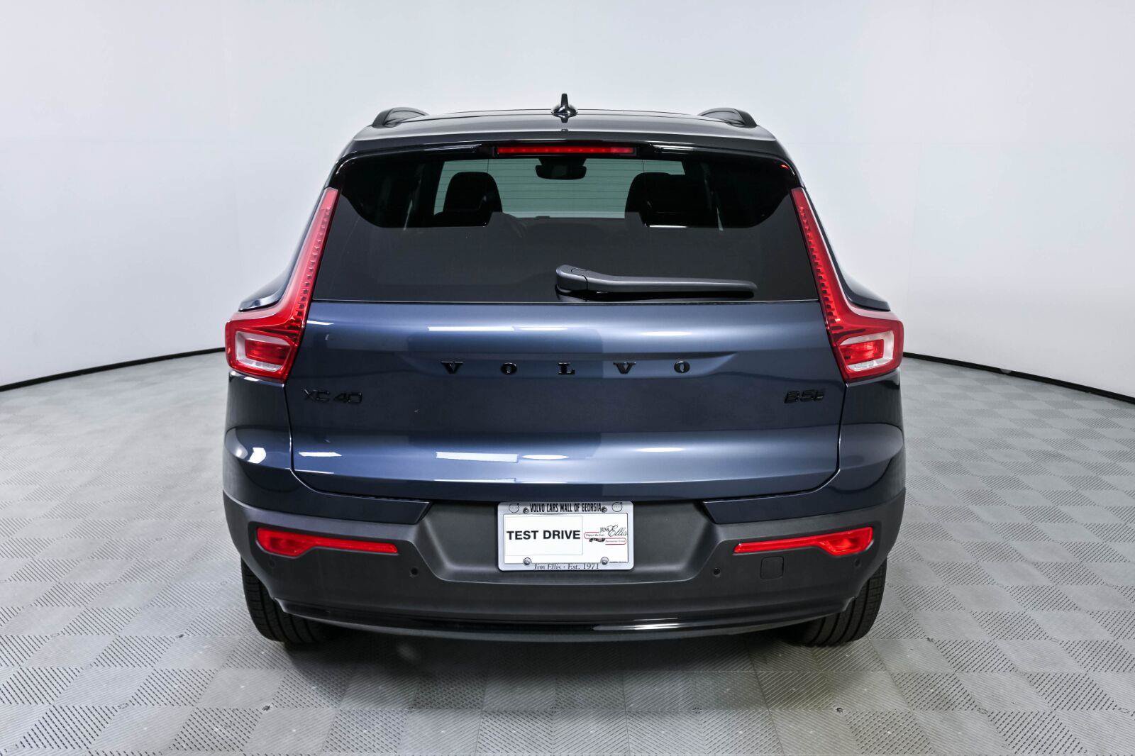 New 2026 Volvo XC40 B5 Ultra w/ Protection Package Premier AWD/4WD image 29
