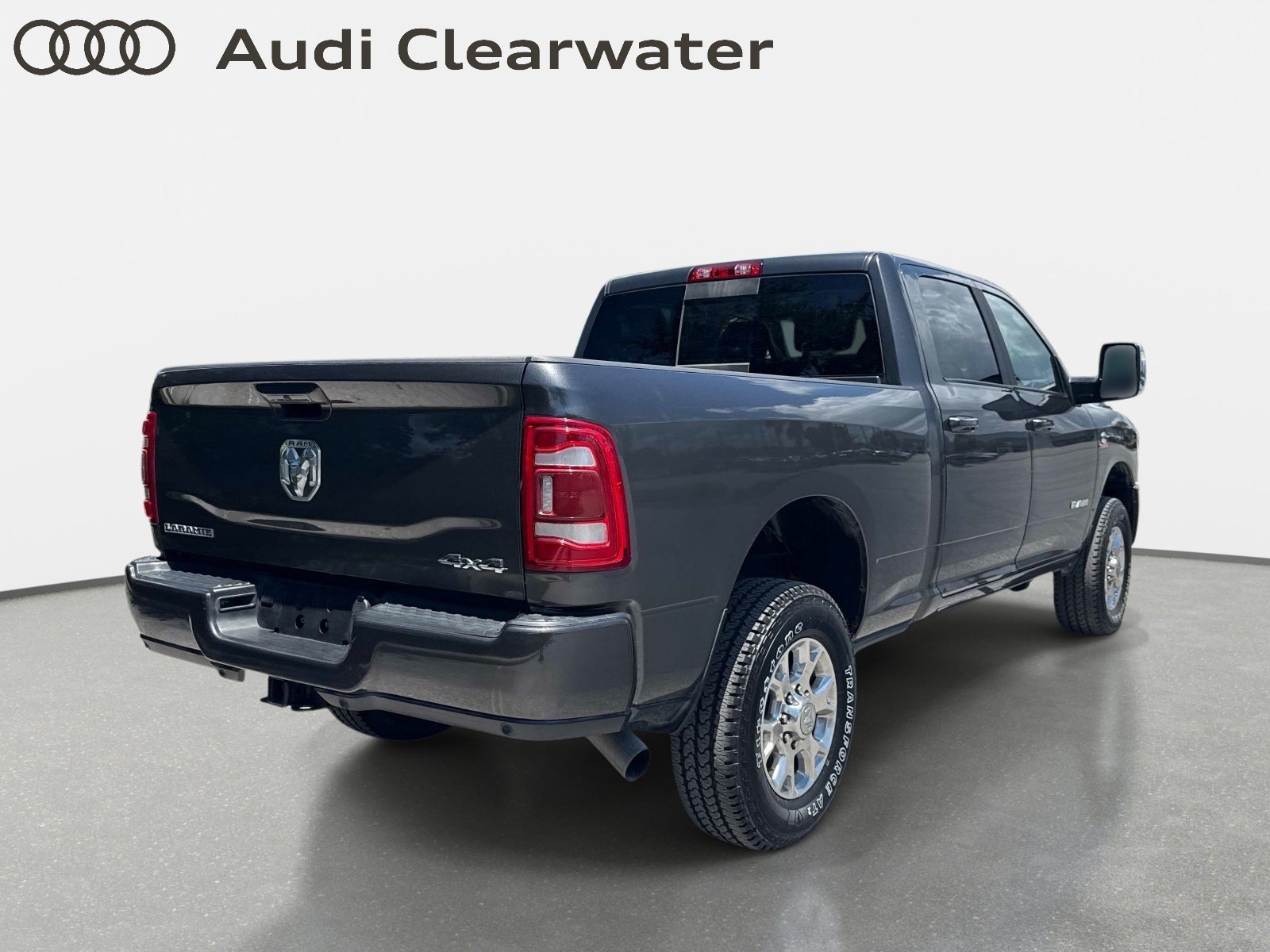 Used 2024 RAM 2500 Laramie AWD/4WD image 4